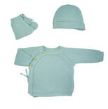 TROIS KILOS SEPT Lot de 3 Pièces : Brassière, Chaussons et Bonnet code EAN 3760108720237 