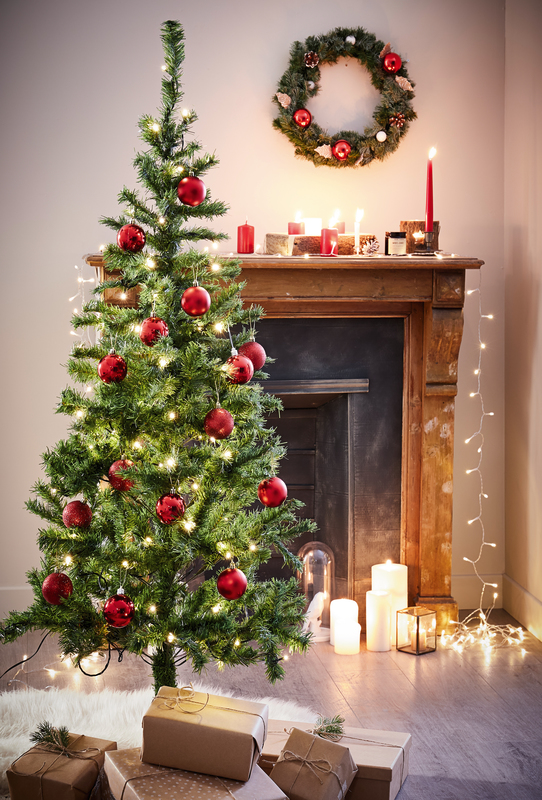  SAPIN LUMINEUX 150CM 120LED 329 BRANCHES PVC VERT  code EAN 3760167624095 