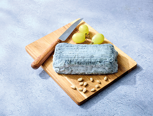 LAITERIE DES MONTS 
DU LYONNAIS BRIQU'ETTE DE CHÈVRE CENDRÉE 17% MAT.GR. code EAN 3760365910631 