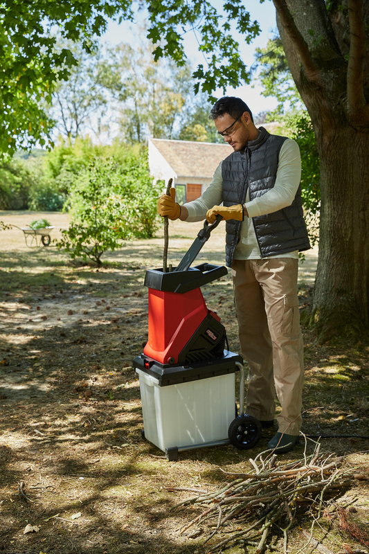  BROYEUR VEGETAUX 2500 W  code EAN 3999991691731 