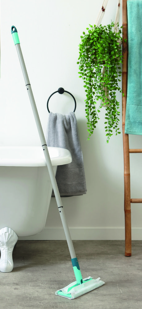 BALAI CLEAN AND AWAY + 5 LINGETTES DÉPOUSSIÉRANTES