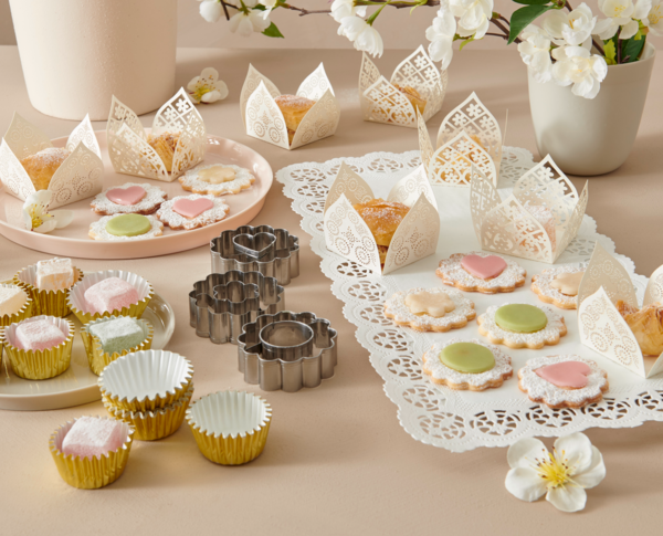  15 Napperons Blancs 40 X 20 Cm code EAN 4008033447652 