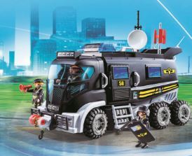 CAMION DES POLICIERS D’ÉLITE