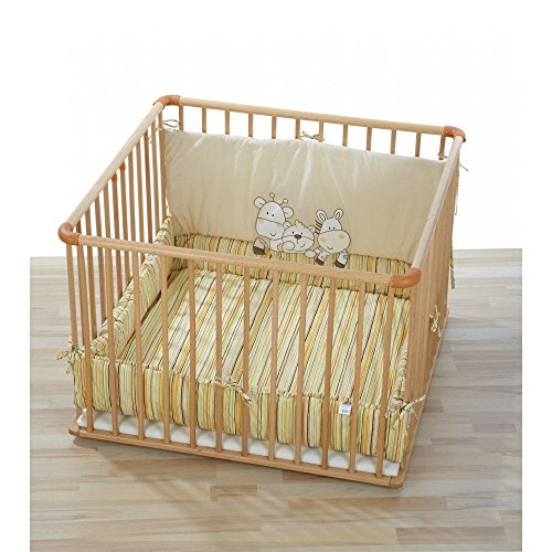 Plus tour de parc universel aux côtés hauts mot...