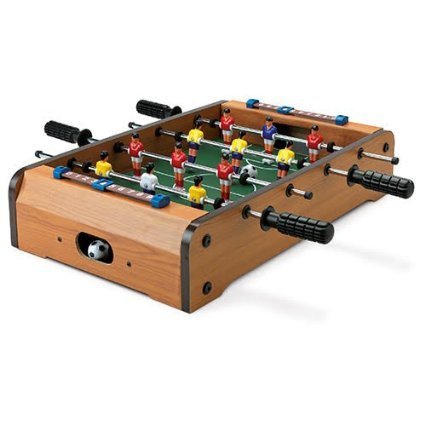 Mini baby-foot en bois (2 balles fournies)