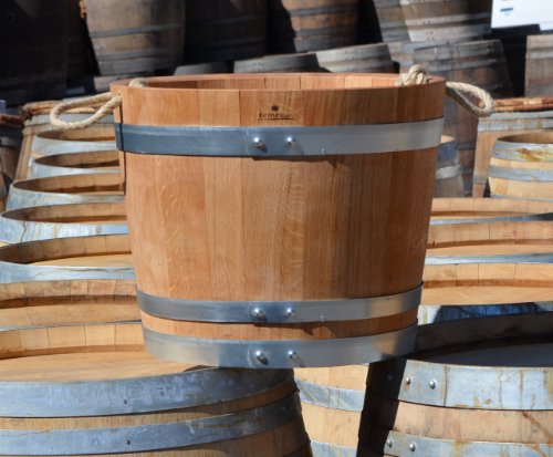 Nouveau fabriqué tonneau, banneau, bac à fleurs...