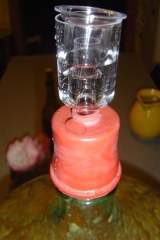 andere Hersteller Kit : Bonde de fermentation 'Loisir' et capuchon 44 mm code EAN 4260257498111 