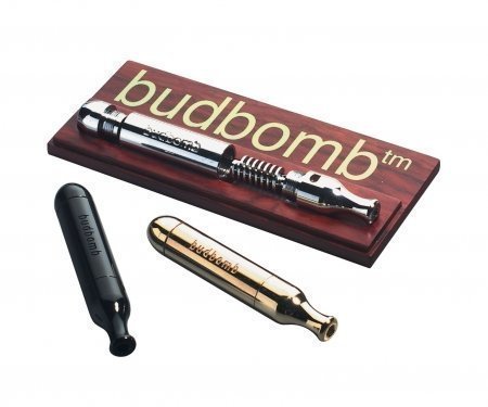 Budbomb BudBomb pipe avec un chemin de fumée prolongé dans -GOLD- PatchouliWorld 4260384152306 (4260384152306)