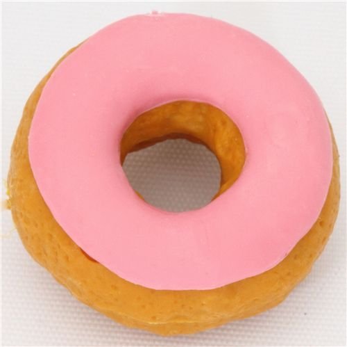 Gomme en forme de beignet donut rose par Iwako,...
