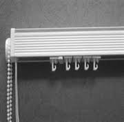 Fabriqué Sur Mesure store vertical blanc nervuré Slimline Rail Track (uniquement) 450-600 mm inclus?: Appareil de sécurité enfant 5015330963050 CANTIEES FINER BLINDS LTD