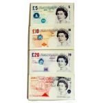 Lot de 4 gommes en forme de billets anglais 5 £...