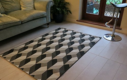 Aspect 120 x 170 cm en polypropylène Artisan Rhombus Motif Lord of Rugs Tapis Intérieur/Extérieur, noir/blanc 5055018454449 ASPECT Aspect 120 x 170 cm en polypropylène Artisan Rhombus Motif Lord of Rugs Tapis Intérieur/Extérieur, noir/blanc 5055018454449 ASPECT