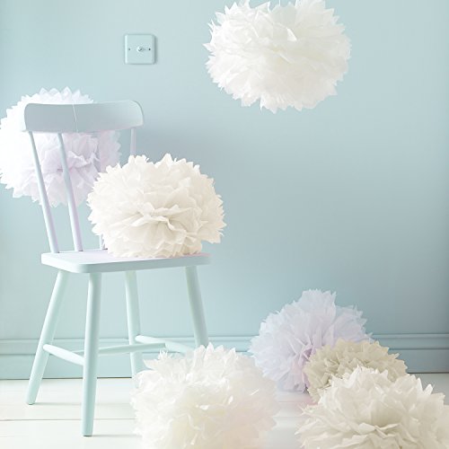 Assortiment de 9 Pompons Blancs et Ivoires en P...