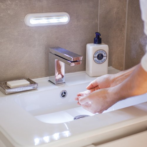 Lot de 2 Lampes de Placard Tactiles Orientables...