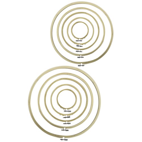 M ensemble de 10 cerceaux de broderie faits mai...