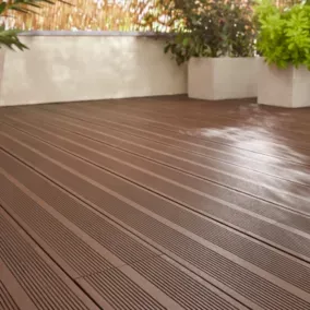  Lame de terrasse composite chocolat Neva Klikstrom L. 220 cm x l. 14,5 cm code EAN 5057741446876 