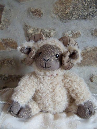 Dora designs - cale porte - cale porte aaron le bélier by dora designs code EAN 5060042570744 