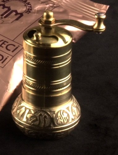 Moulin à café turc en laiton ciselé moulin à épices moulin à poivre 5060217368909 The Turkish Emporium