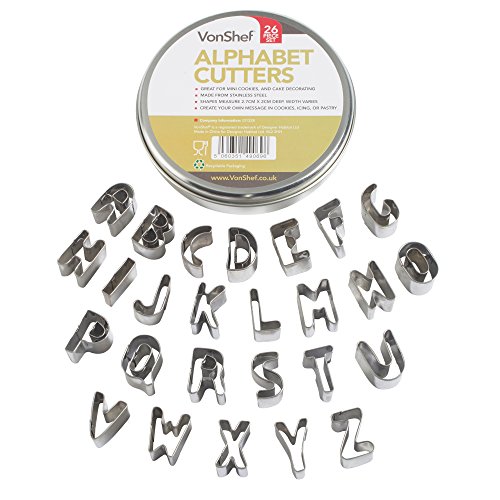 Set de 26 emporte-pièces pour décoration de gât...