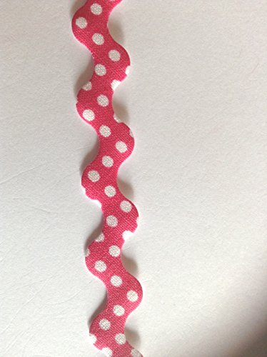 3 M Rouge vif à pois blanc, rickrack est un mat...