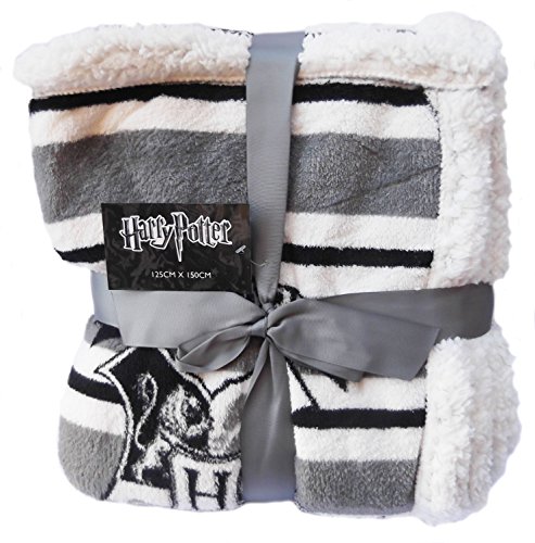 Couvre-lit Harry Potter Poudlard 150 cm x 125 cm