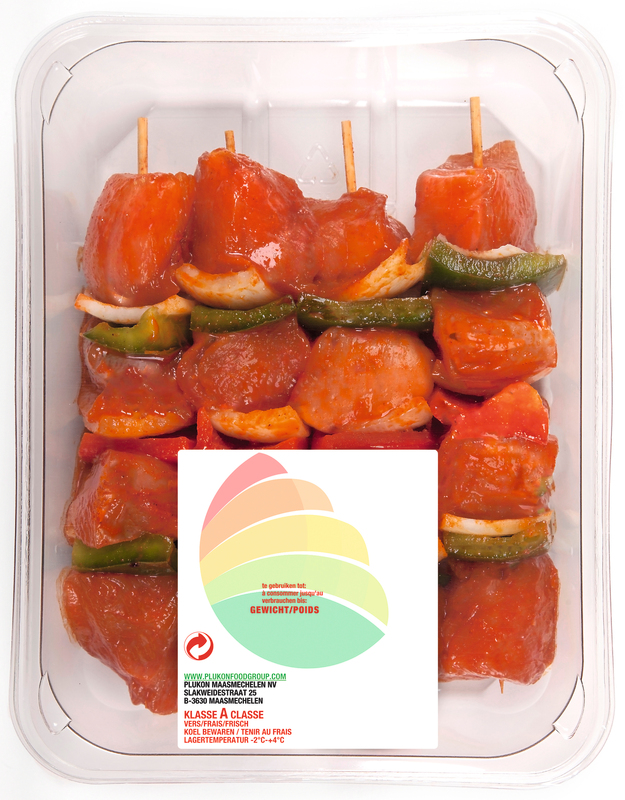 BROCHETTES DE CUBES DE FILET DE POULET AU PAPRIKA AVEC POIVRONS ET OIGNONS  5413458063438 (5413458063438)