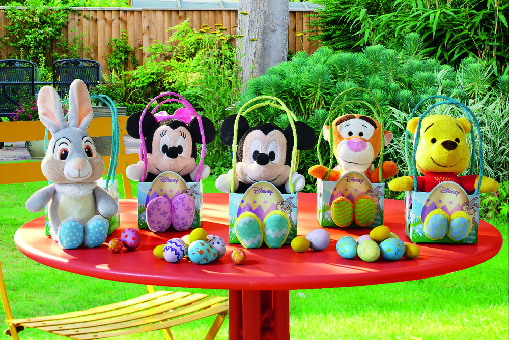 PELUCHE ET SON PANIER DE PÂQUES