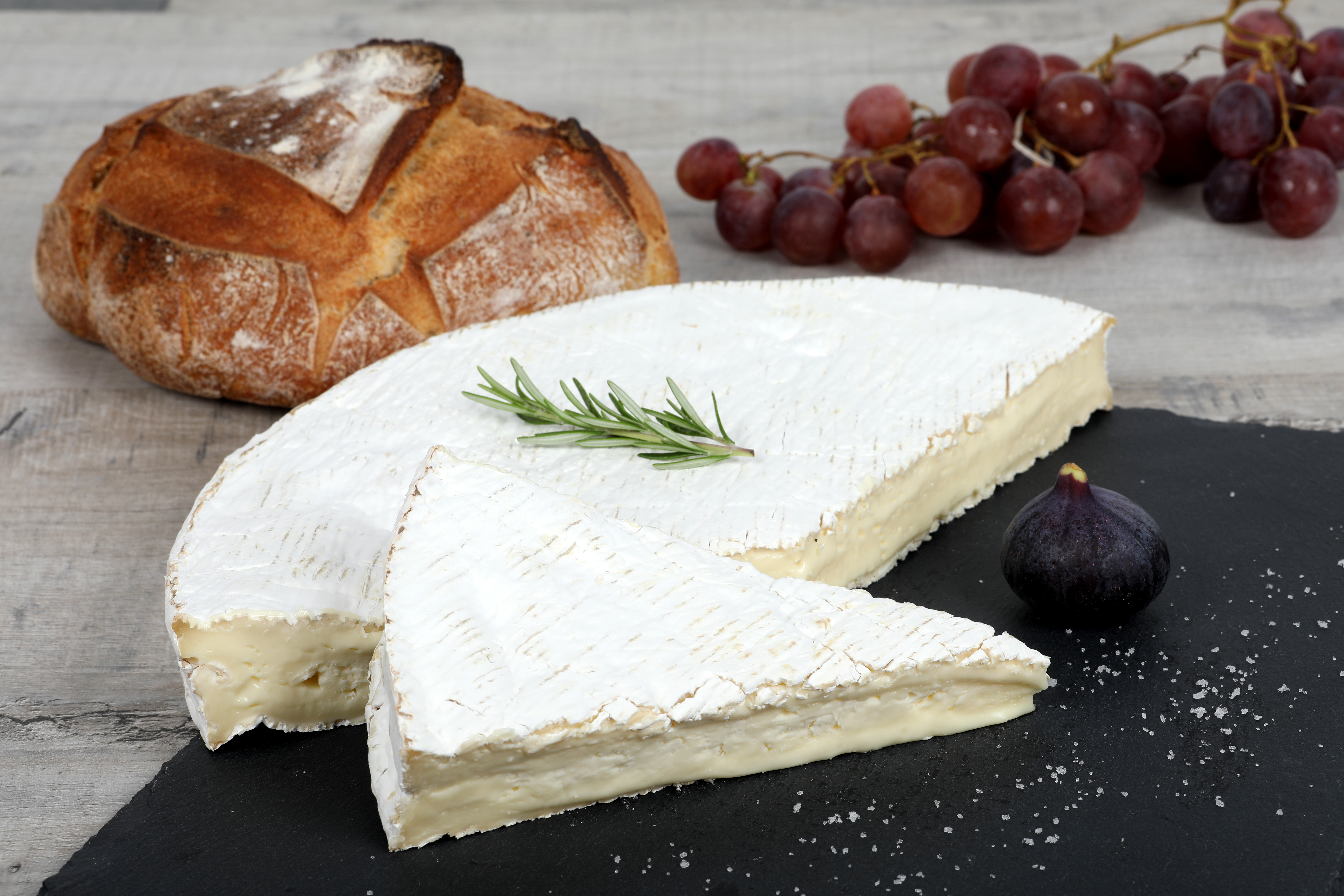BRIE DE MEAUX AOP 22% MAT.GR.