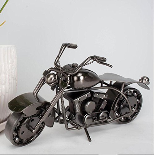 Grand modèle de moto de fer d'ameublement créat...