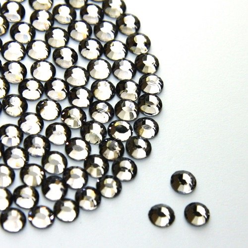 Diamante Me Strass hotfix diamant noir 500 par paquet taille 2/3/4 mm, 250 x 5 mm et 150 x 6 mm, noir, 6 mm code EAN 7426771419279 