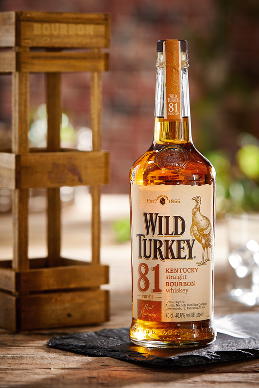 WILD TURKEY 81+ COFFRET BOIS WHISKY BOURBON WILD TURKEY 81+ COFFRET BOIS code EAN 8000040500272 