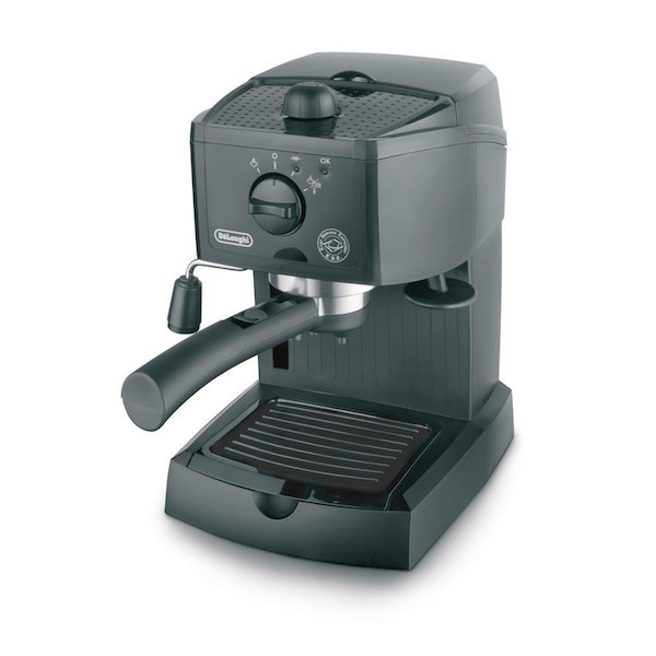 Machine à expresso pompe