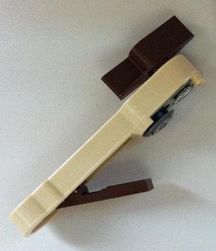 Ouvre-boîtes papillon utilisation facile