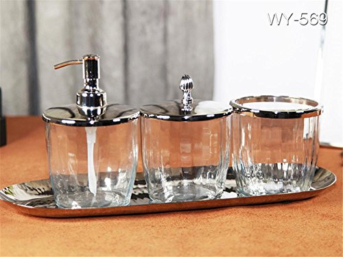 Verre simple et modern, avec l'ensemble de sall...