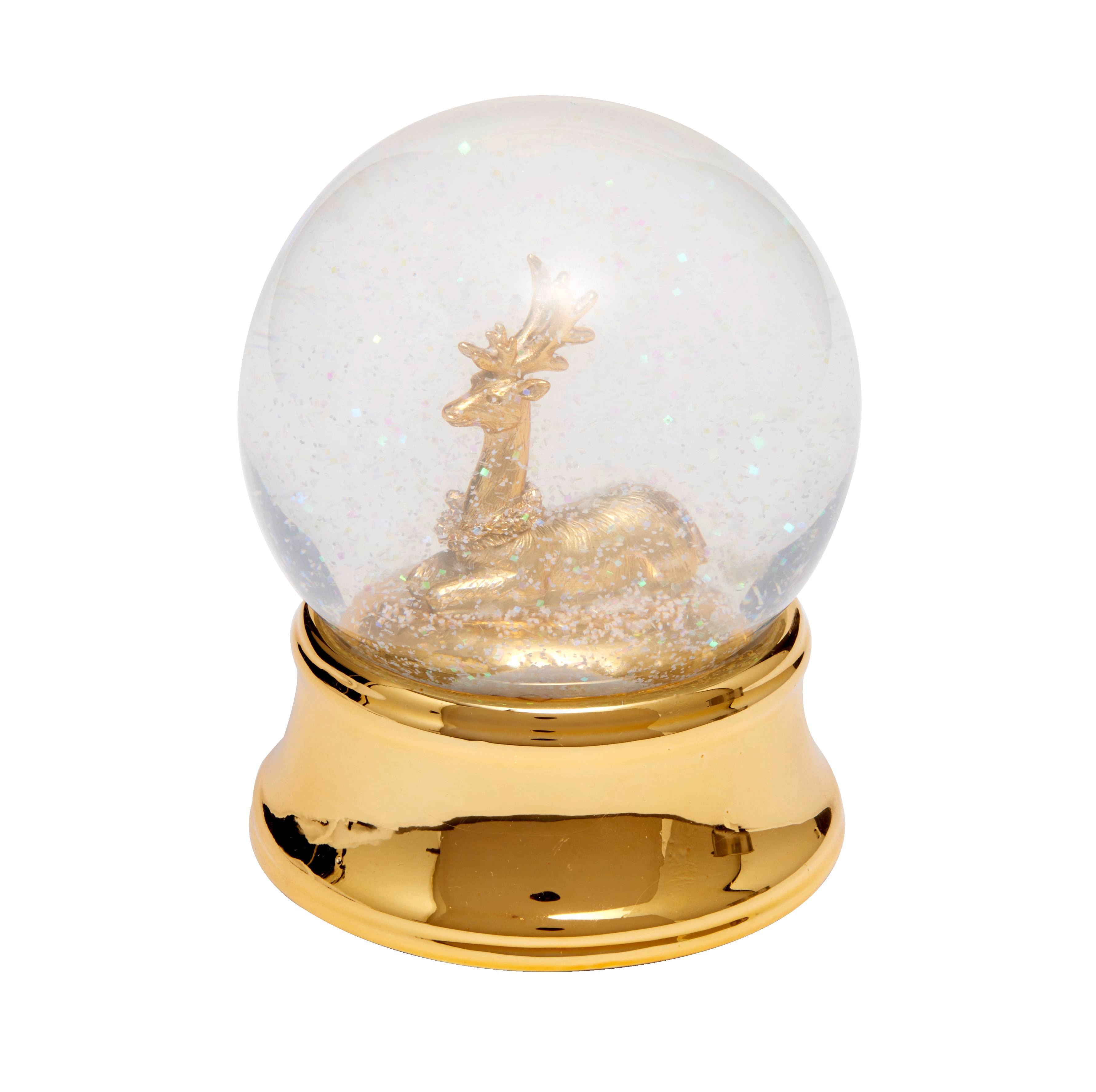 Boules à neige avec cerf