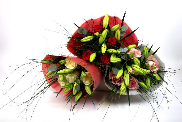 BOUQUET DUO ROSES-LYS  8719908004554 (8719908004554)
