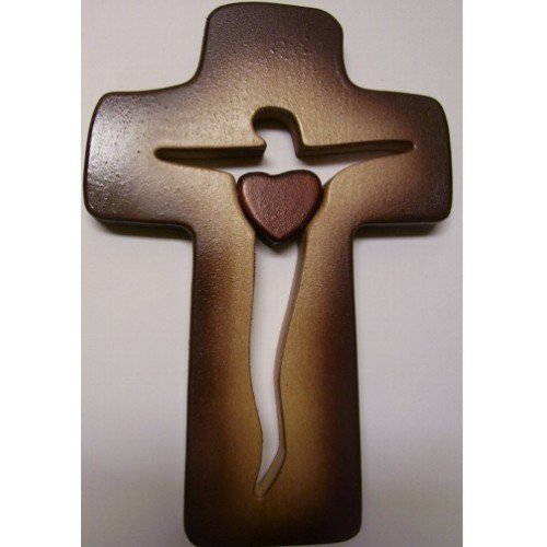 Drevotoys Croix/Crucifix mural large avec un cœur dans le milieu 9788072245024 (9788072245024)