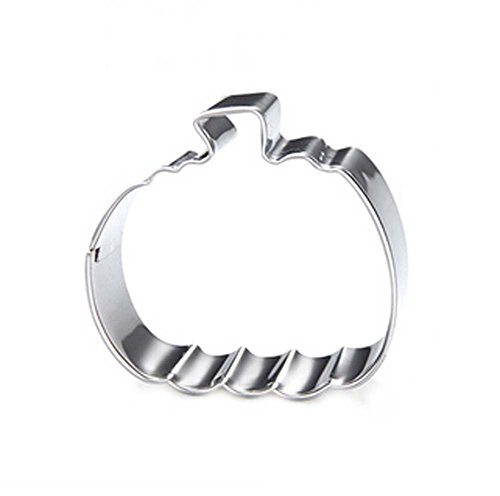 Moyennes de citrouille en forme de cuisson en a...